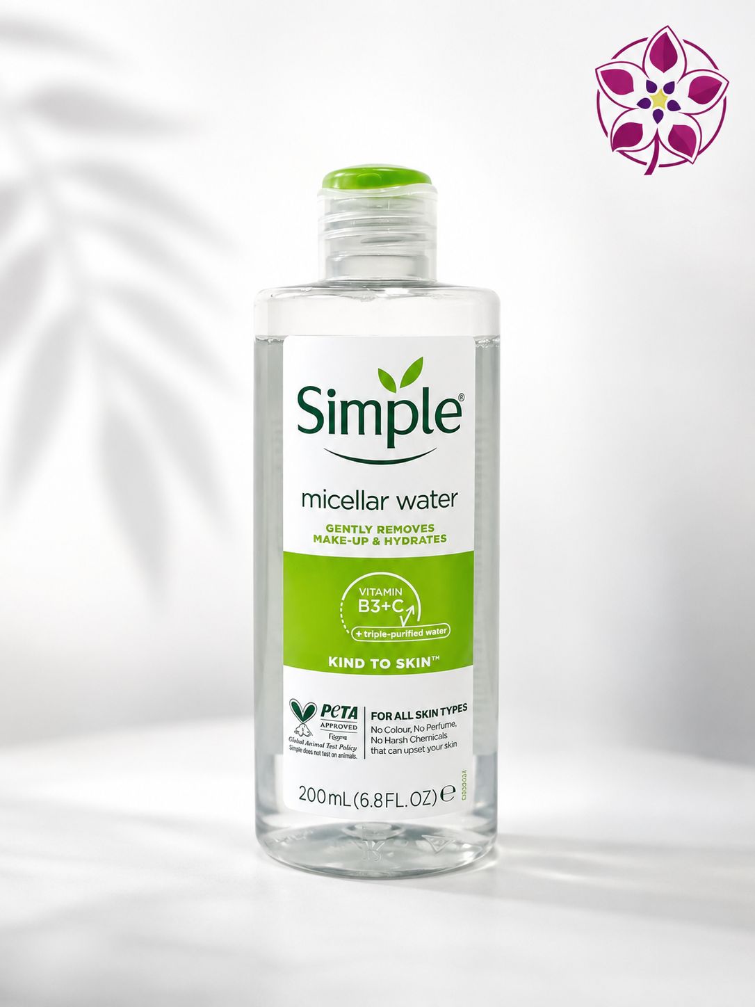 Simple Micellar Water 200ml | پاککننده آرایش و آبرسان پوست بطری میسلار واتر سیمپل ۲۰۰ میلیلیتری مناسب انواع پوست، پاککننده آرایش و آبرسان پوست با پسزمینه سفید